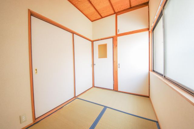 野田通1/2貸家の内装|2F和室3帖