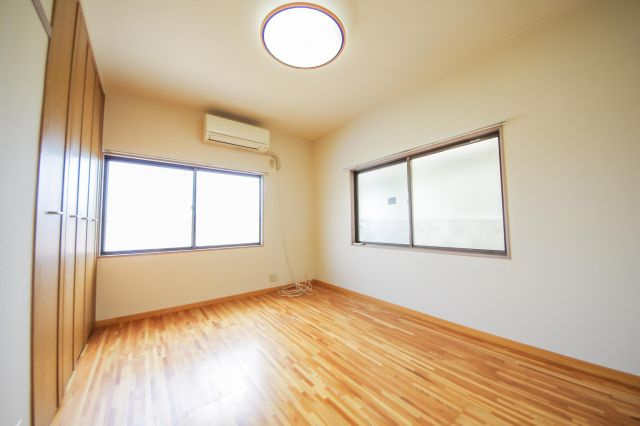 野田通1/2貸家の洋室|2F洋室6帖