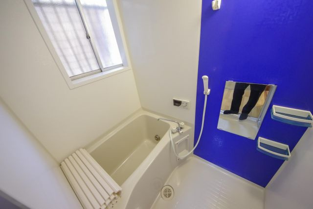 野田通1/2貸家の浴室