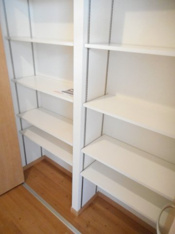 内装は落ち着いています