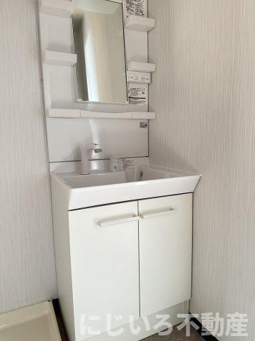 パレスノアの洗面所