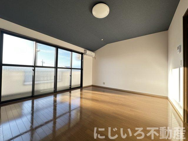パレスノアの居間・リビング