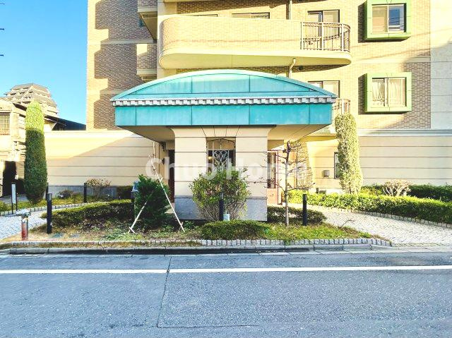 ダイアパレスアビエント亀戸のエントランス|【エントランス】マンションのエントランスは、その物件の印象を決める、顔とも言える場所です。毎日通る場所ですからきれいなのが一番です。