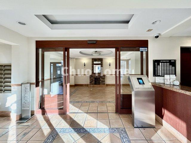 ダイアパレスアビエント亀戸の防犯設備|【オートロック】オートロックシステムでセキュリティ充実。当たり前ですが、安全で安心して暮らすのって大事ですよね。お探しのご条件でオートロック付きの物件を探す方も多いですがやはりセキュリティは大事です。