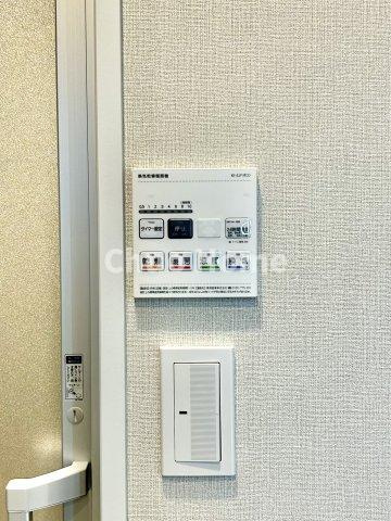 ダイアパレスアビエント亀戸の冷暖房・空調設備|【浴室乾燥機】暖房・冷風・換気・乾燥が可能です。毎日を快適に過ごせるうれしい機能が揃っています。雨の日の洗濯物も安心です。