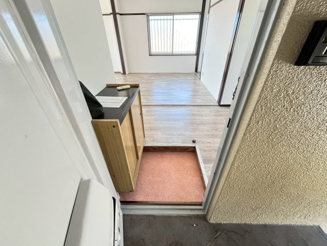 カーサ.＋の玄関