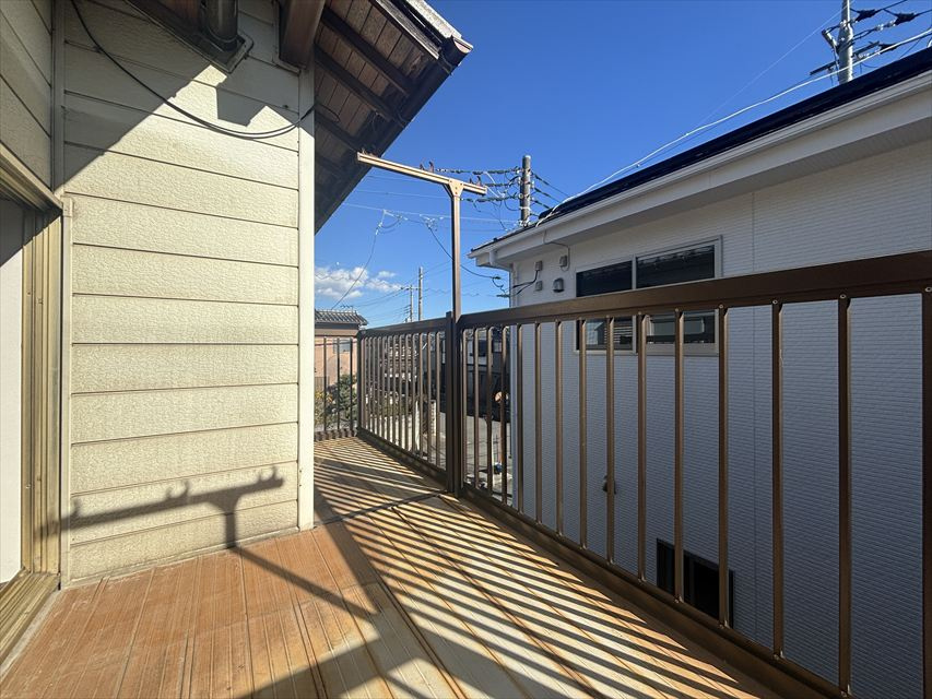 清地６丁目貸家のバルコニー|落ち着いた時間を過ごせるバルコニーです