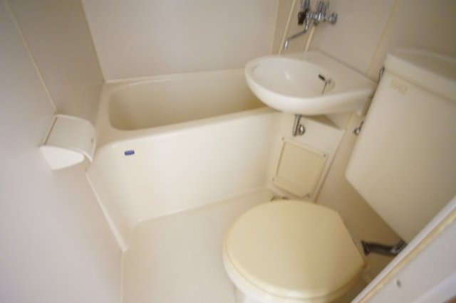 コーポ華の浴室