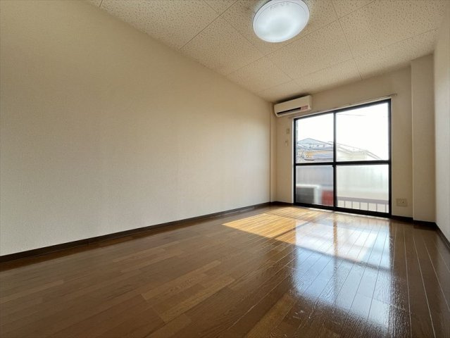 ハートビレッジの居間・リビング|ゆったり過ごせるリビングです