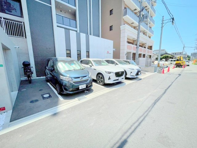 パグーロ東三国の駐車場