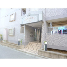 落ち着いたエントランスです