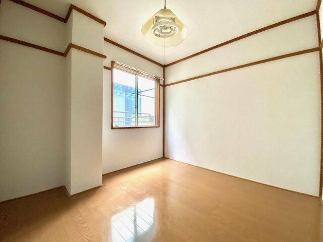 新和コーポの洋室