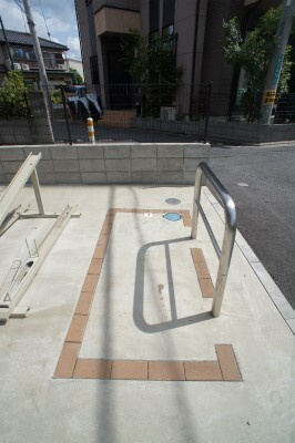 リブリ・リオーラの駐車場|カースペースがあります