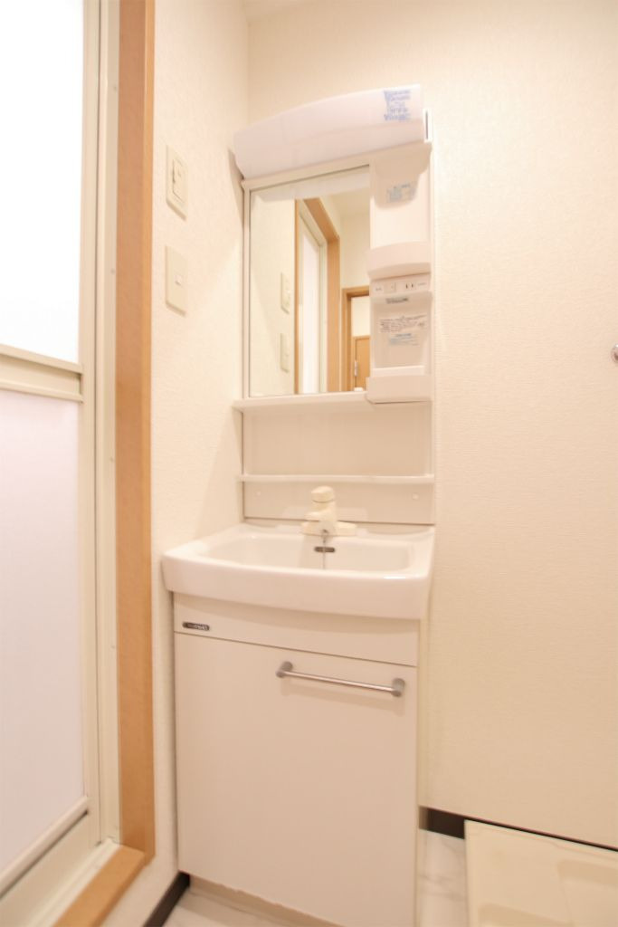 リファレンス天神の洗面所