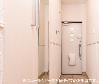 ドリーマーⅢの玄関|明るい玄関です