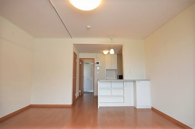 レオパレスＬａ　Ｖｉｓｔａ２の居間・リビング|現状優先となります。