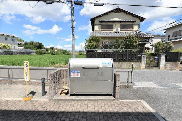 レオパレスＬａ　Ｖｉｓｔａ２のその他|ゴミ置き場