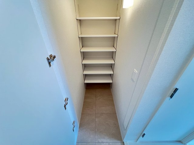 コンフォリア・リヴ大阪本町の収納