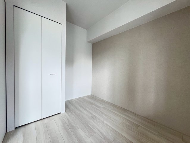 コンフォリア・リヴ大阪本町の洋室