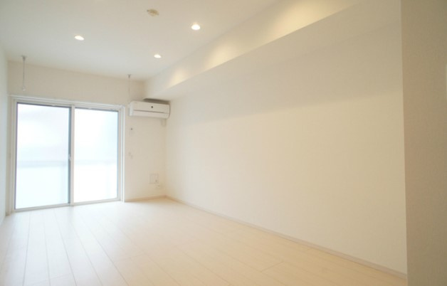 アウティスの居間・リビング