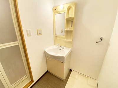 【洗面所】 | 巨匠