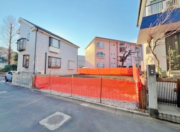 杉並区和泉4丁目 限定1区画の外観|※現況古屋ございますが、更地渡しになります
「方南町」駅徒歩9分、「永福町」駅徒歩15分、「代田橋」駅徒歩18分の快適アクセス