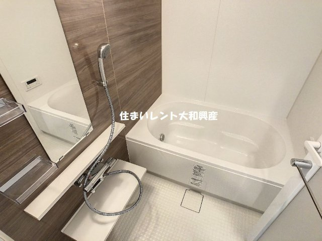 Ani-mo（アニーモ）の浴室