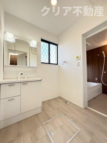 【独立洗面台】 | 吉岡町北下　中古住宅