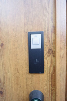 【防犯設備】 | 府中市紅葉丘1丁目　新築戸建て（全2棟）1号棟　4790万円 | 玄関カードキー対応