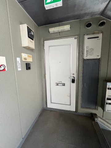 ルナハイツ Part 3の玄関