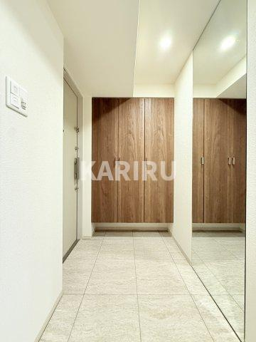 セイワパレス本町東の玄関