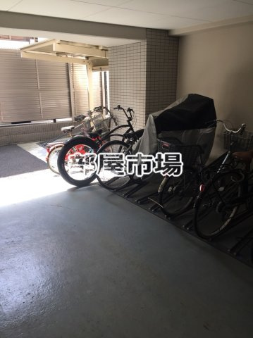 コンフォリア浅草橋DEUXのその他共用部分|駐輪場