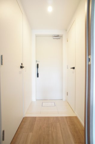 プライムメゾン江古田の杜ウェストの玄関