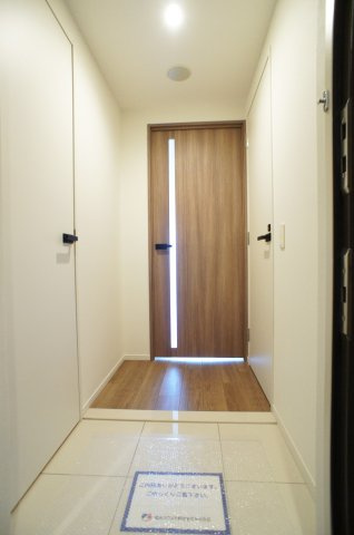 プライムメゾン江古田の杜ウェストの玄関