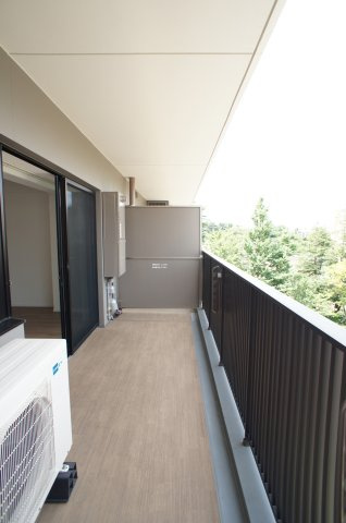 プライムメゾン江古田の杜ウェストのバルコニー