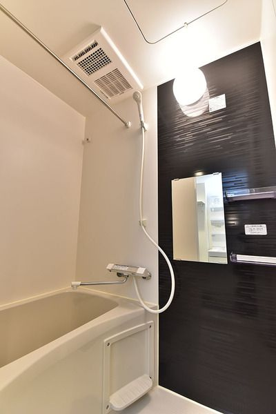 クラーロ三軒茶屋 の浴室