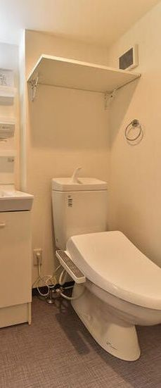 クラーロ三軒茶屋 のトイレ