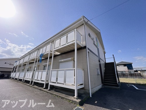 サープラス雉子野Bの外観