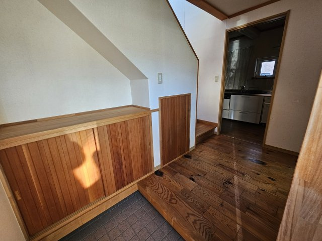 三輪６丁目中古一戸建の玄関