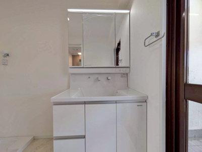 【独立洗面台】 | サングレイス曽根アバンティ（B-8）