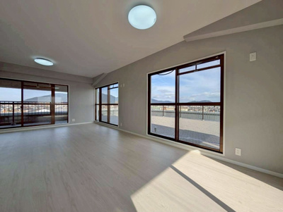 【居間・リビング】 | サングレイス曽根アバンティ（B-8）