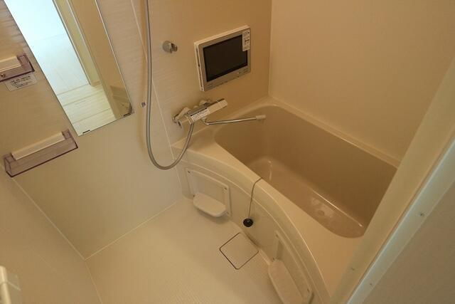 Ｒ－Ｓｍａｒｔ　川口元郷の浴室