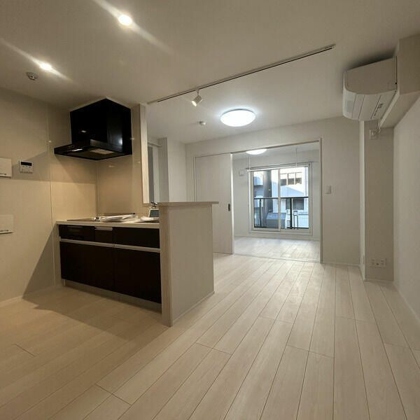 カーザ・ブランカ北斎の居間・リビング