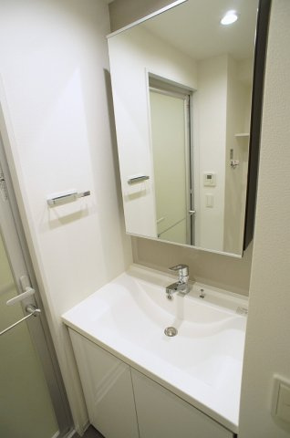プライムメゾン江古田の杜ウェストの独立洗面台