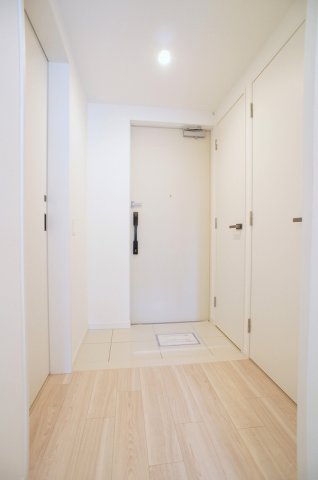 プライムメゾン江古田の杜ウェストの玄関