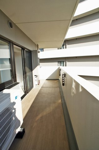 プライムメゾン江古田の杜ウェストのバルコニー