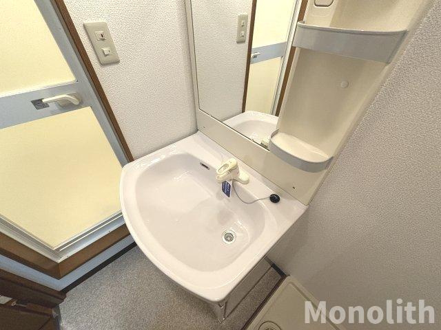 コート・エクラン光の洗面所