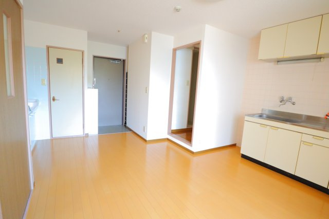 サニーコート菜畑の居間・リビング