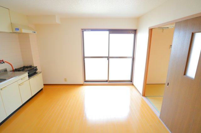 サニーコート菜畑の居間・リビング