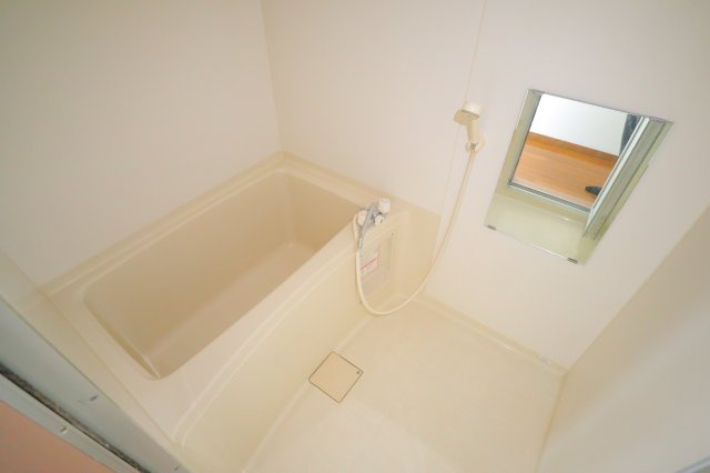 サニーコート菜畑の浴室